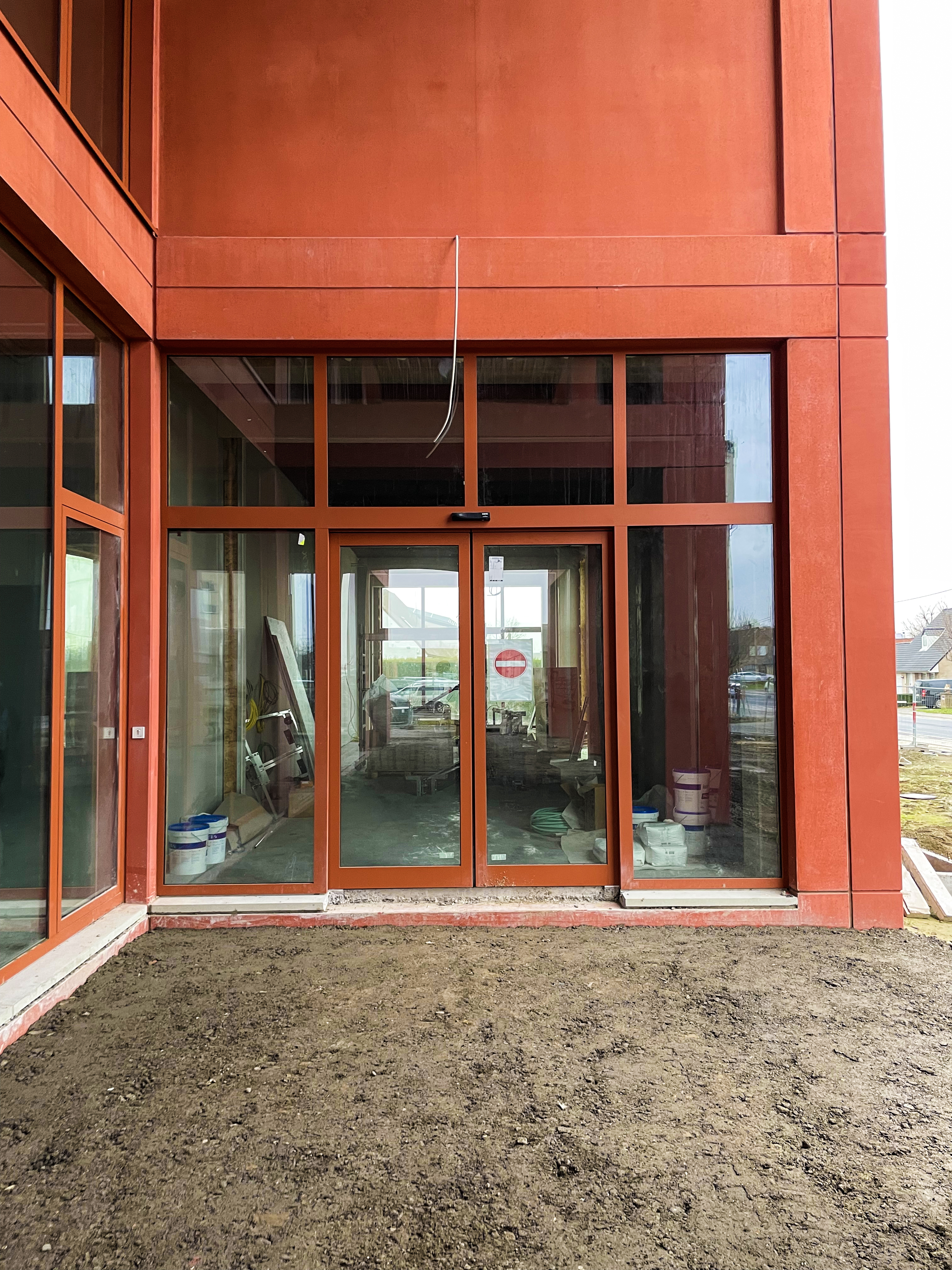 WAAK kuurne automatische schuifdeuren met toegangscontrole systeem